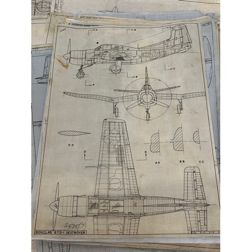 481 - Militaria, WWII, Aeronautical Aviation interest Plan drawings on linen of a Douglas BTD-1 Destroyer.... 