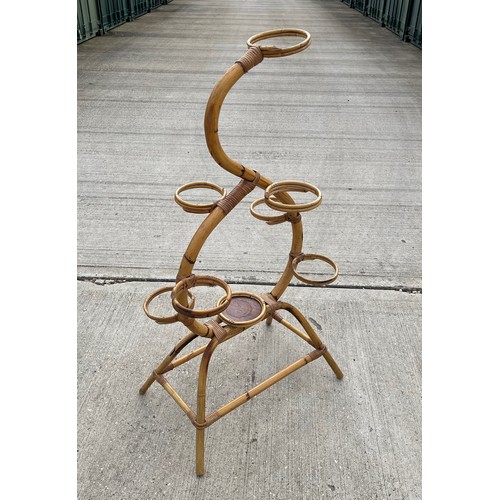 48 - Mid Century furniture, classic 70’s plant stand. 135 cm tall.

This lot is collection only.