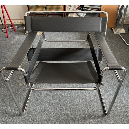 41 - Furniture, mid century modern, a pair of Wassily style chairs after Marcel Breuer.

This lot is coll... 