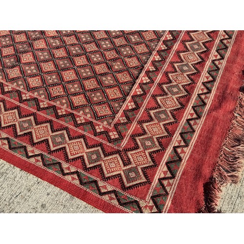 40 - Furnishings, a Hand Woven floor rug, 120 cm x 190 cm.

This lot is available for in-house shipping