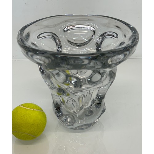 71 - Mid Century art glass vase, 10 cm diameter and 19 cm tall.

This lot is available for in-house shipp... 