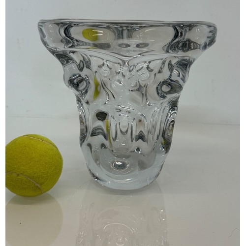 71 - Mid Century art glass vase, 10 cm diameter and 19 cm tall.

This lot is available for in-house shipp... 