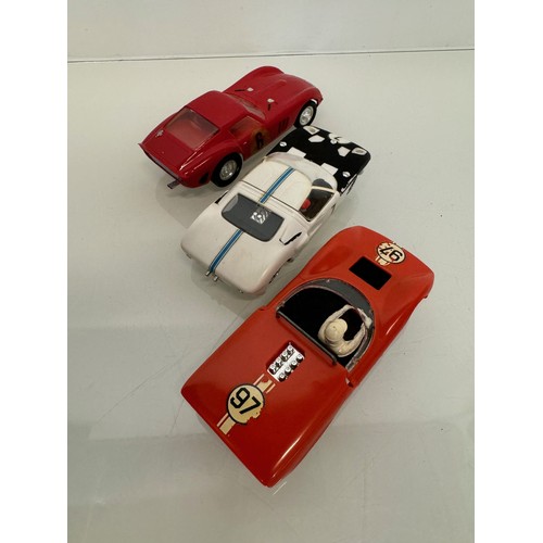 92 - Scalectrix cars Ferrari Ford GT40 and 

This lot is available for in-house shipping