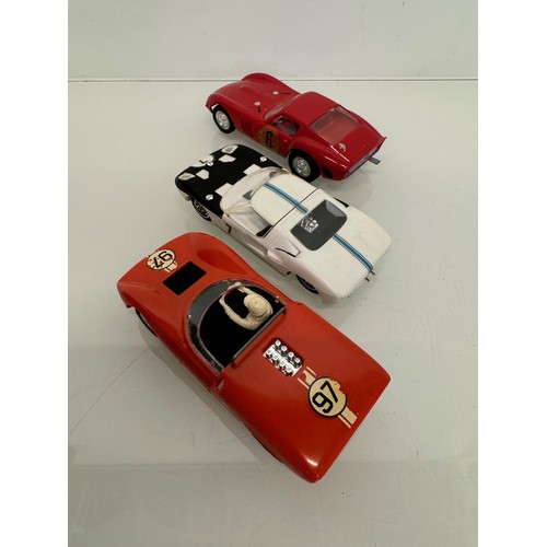 92 - Scalectrix cars Ferrari Ford GT40 and 

This lot is available for in-house shipping