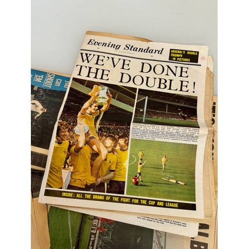 94 - Football ephemera ,a programme some league reviews and special edition newspapers, Arsenal, Spurs Ch... 