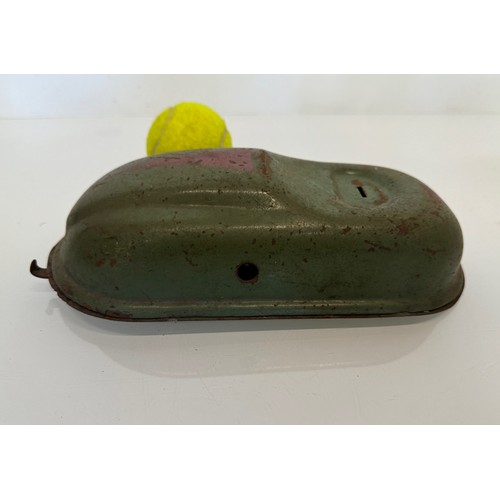 239 - Tin plate toy bumper car, with clockwork drive mechanism. 25 cm long, x 11 cm x 7 cm tall. a/f

This... 