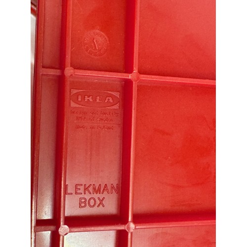 394 - Mid century Ikea furniture a pair of transparent Perspex storage cubes, 33cm x 33 cm x 33 cm.

This ... 