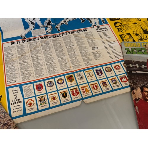 95 - An Airfix kit of football figures together with Football and Olympics ephemera.

This lot is availab... 