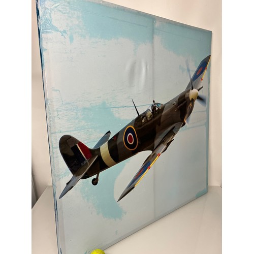 488 - Militaria, RAF aircraft WWII, a large picture on Canvas of a Supermarine Spitfire, 100 cm x 100 cm

... 