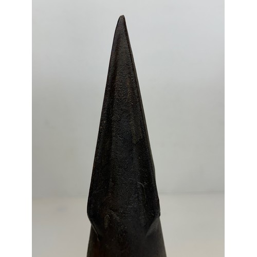 11 - Large cast iron whaling harpoon head from South Georgia. 45 cm tall.


This lot is available for in-... 