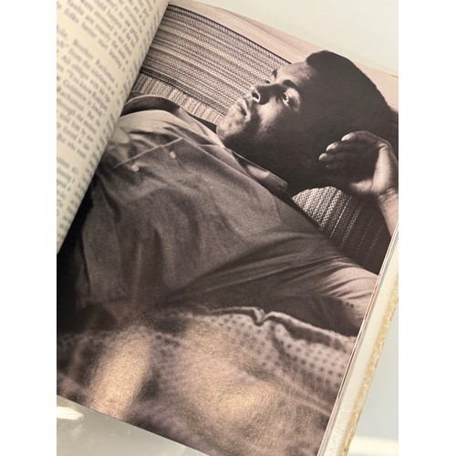 21 - Sporting books, Muhammad Ali by Wilfred Sheen, illustrated classic photographs through out.

This lo... 