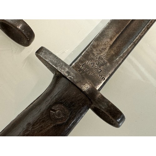 35 - Militaria, US Remington bayonet from WWI with scabbard a Wilkinson British bayonet and another.

Thi... 