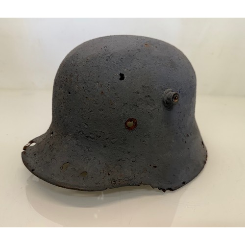 36 - Militaria WWI, German helmet WWI. Size 54 -58

This lot is available for in-house shipping