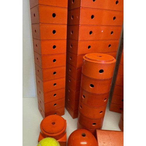 40 - Toys, German designer building blocks, good quantity of orange plastic large scale construction bric... 