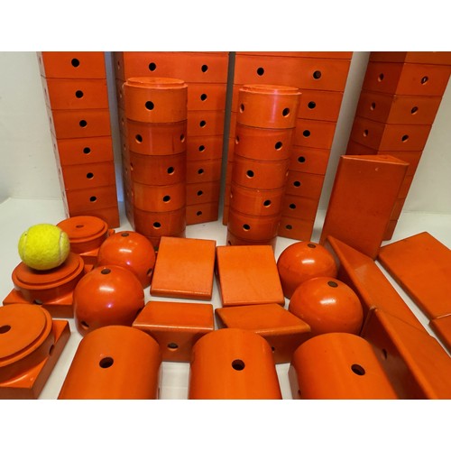 40 - Toys, German designer building blocks, good quantity of orange plastic large scale construction bric... 