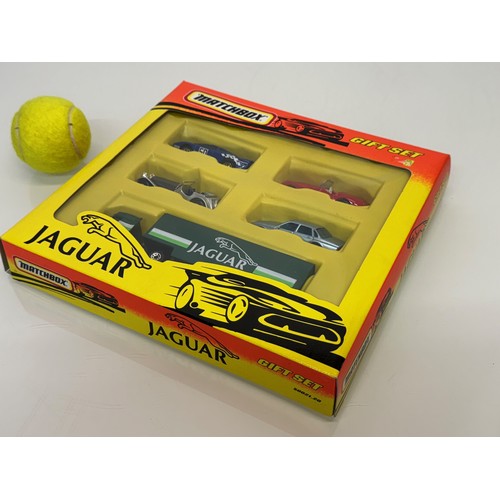 53 - Toys diecast model cars, lorries, boxed, a Matchbox Gift Set of Jaguar motor cars.

This lot is avai... 