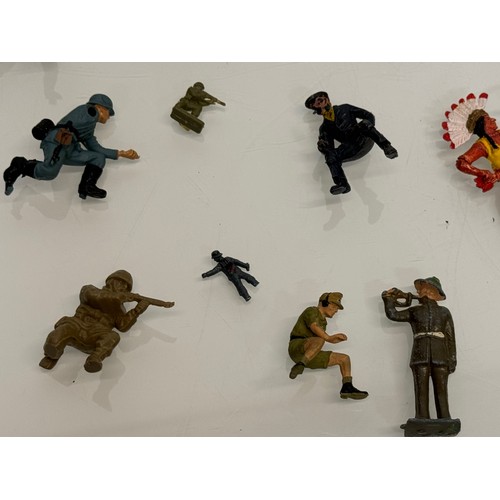 56 - Toys, Plastic and metal military figures etc, a mixed collection of military and other toy figures, ... 