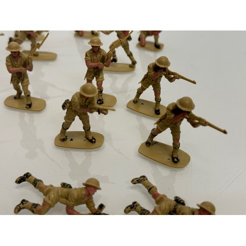 59 - Toys, Military , British 8th Army, Matchbox, a collection of British soldier figures.

This lot is a... 