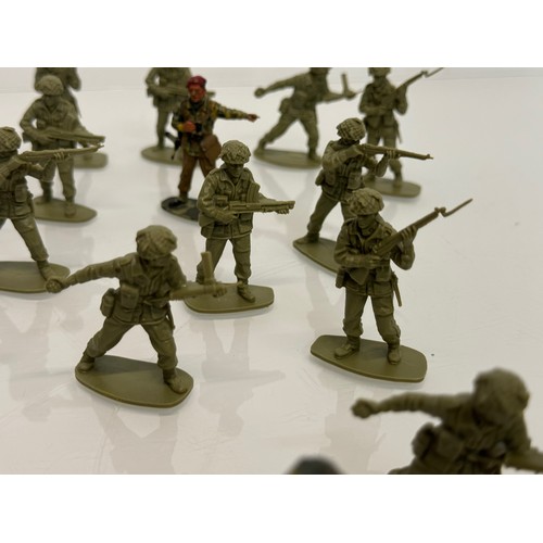 58 - Toys, Military , British Army, Matchbox, Paratroopers, a collection of British Airbourne soldier fig... 