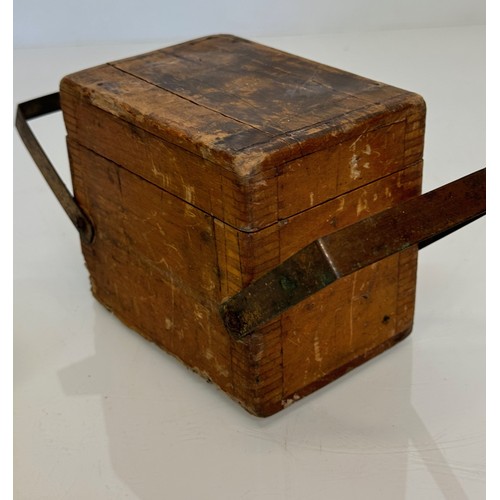 140 - A scientific /military instrument storage box, 11 cm x 8.5 cm x 10 cm tall.

This lot is available f... 