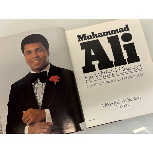 236 - Sporting books, Muhammad Ali by Wilfred Sheen, illustrated classic photographs through out.

This lo... 