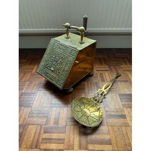 352 - Fire side brass ware and a pedodium.40 cm x 29 cm high  x 28 cm wide

This lot is collection only