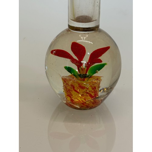 442 - Mid Century art glass spill vase with a flower base. 21 cm tall.

This lot is available for in-house... 