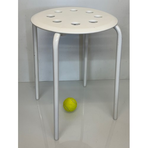 447 - Furniture C20th, an Ikea stool, 33 cm in diameter , 44 cm tall.

This lot is available for in-house ... 