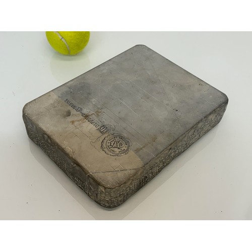 91 - Early C20th printers stone for lithographic printing. 21.5 cm x 16 cm x 4.5 cm.

This lot is availab... 