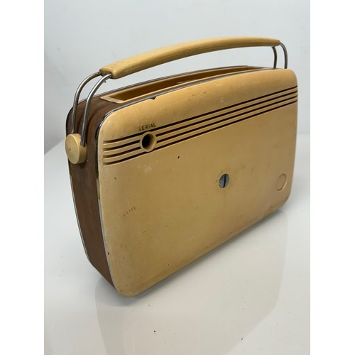 106 - A vintage Bush radio, 34 cm x 27 cm.

This lot is available for in-house shipping