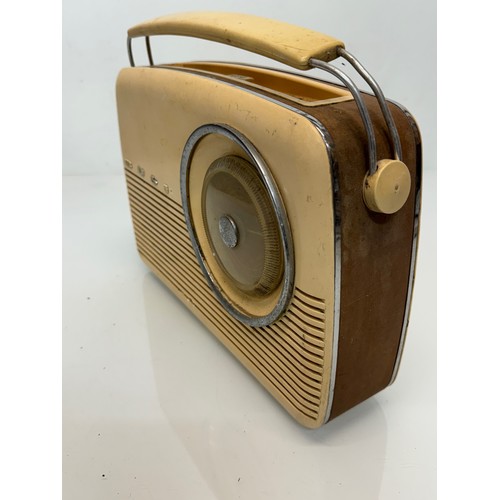 106 - A vintage Bush radio, 34 cm x 27 cm.

This lot is available for in-house shipping