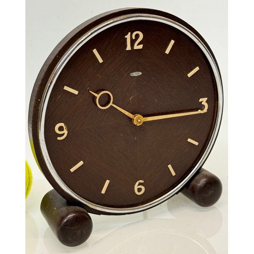 108 - Art deco table clock, 19 cm diameter dial.

This lot is available for in-house shipping