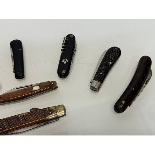 137 - 10 folding pocket knives, Joseph Rodgers etc.

This lot is available for in-house shipping