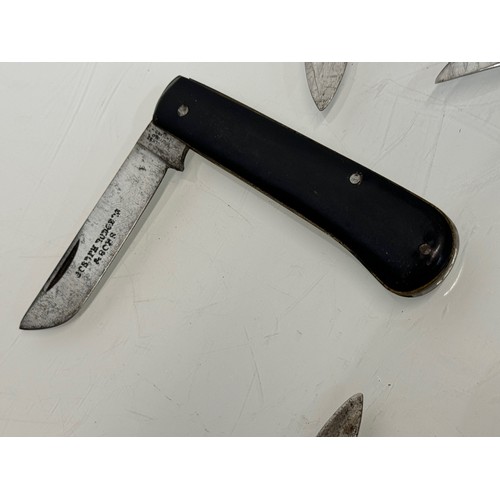 137 - 10 folding pocket knives, Joseph Rodgers etc.

This lot is available for in-house shipping