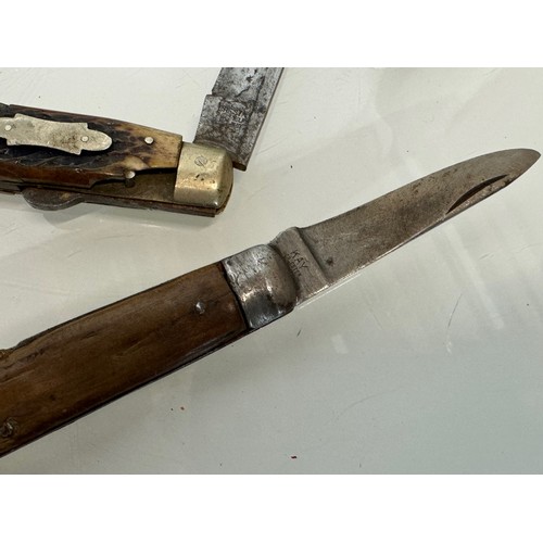 137 - 10 folding pocket knives, Joseph Rodgers etc.

This lot is available for in-house shipping