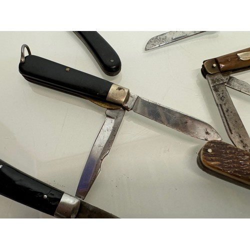 137 - 10 folding pocket knives, Joseph Rodgers etc.

This lot is available for in-house shipping