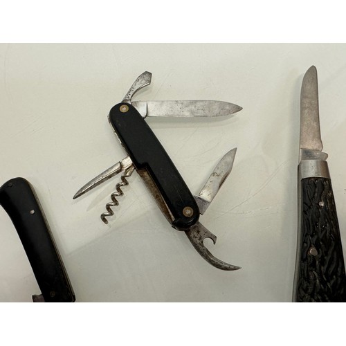 137 - 10 folding pocket knives, Joseph Rodgers etc.

This lot is available for in-house shipping