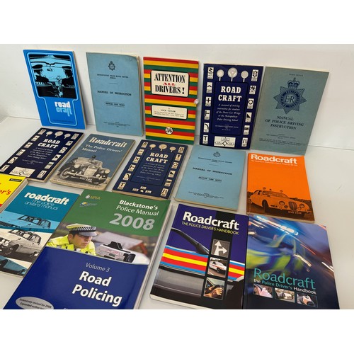 161 - Police, automobilia interest, collection of driving instruction manuals and roadcraft guides.

This ... 