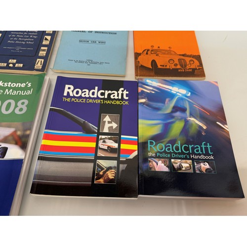 161 - Police, automobilia interest, collection of driving instruction manuals and roadcraft guides.

This ... 