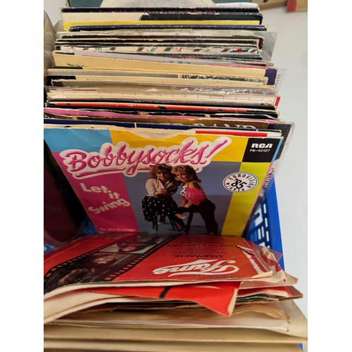 196 - Records, a large collection of 45 rpm singles and others.

This lot is available for in-house shippi... 