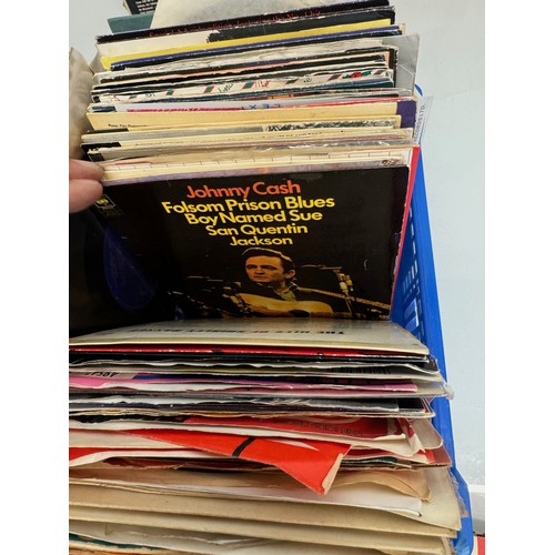 196 - Records, a large collection of 45 rpm singles and others.

This lot is available for in-house shippi... 