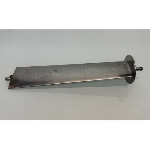 203 - Aeronautical interest, a large jet engine turbine blade, 39 cm long.

This lot is available for in-h... 