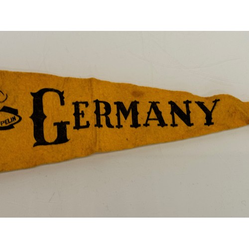 204 - Aviation, airship interest, Militaria, a felt pennant for Germany illustrated with a Zeppelin. 48 cm... 