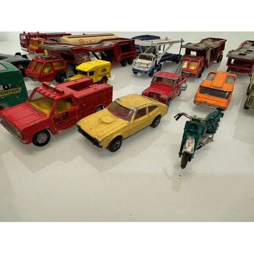 209 - A collection of die cast modelmotor  cars and lorries, trucks etc. Corgi Matchbox etc.

This lot is ... 