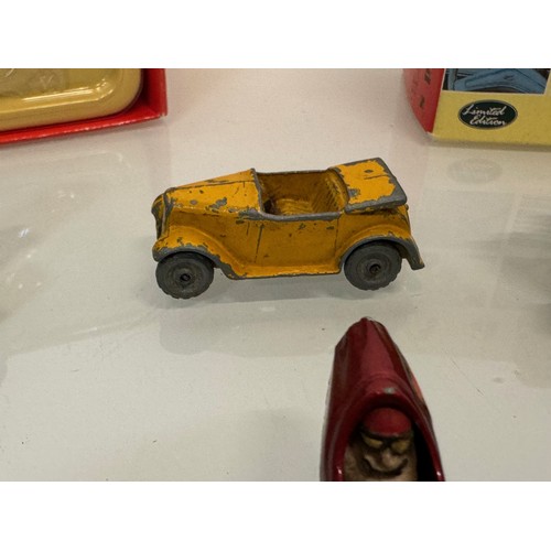 214 - Diecast toys, racing motor cars and a boxed Vanguard Austin A 35. Matchbox etc.

This lot is availab... 