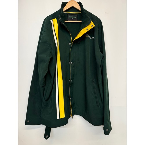 240 - Motor racing, F1 autosports, Caterham Formula One Team jacket in very good order.

This lot is avail... 