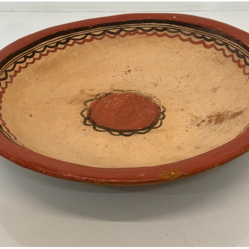 71 - Decorated terracotta bowl, 

This lot is available for in-house shipping