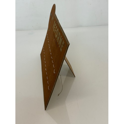 204 - Shop display an advertising display stand for Reforme writing instruments, 31 cm x 20.5 cm.

This lo... 