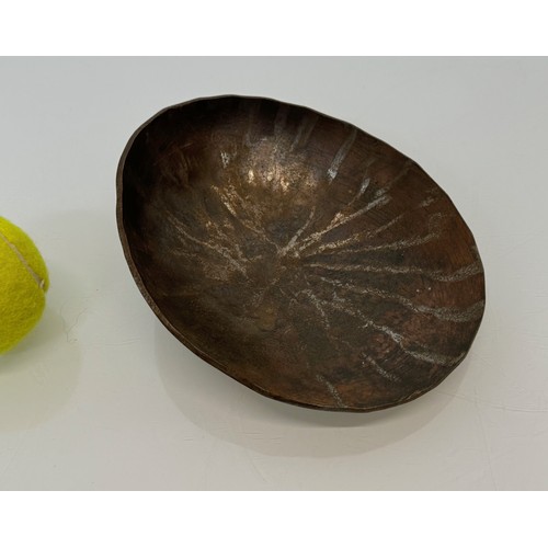 212 - Studio art, a decorative cast iron bowl, 19 cm x 15 cm.

This lot is available for in-house shipping