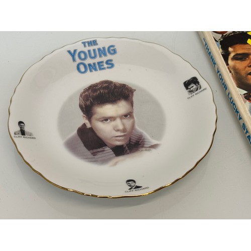 215 - Pop music memorabilia, Thank Your Lucky Stars annual and a Cliff Richard plate.

This lot is availab... 